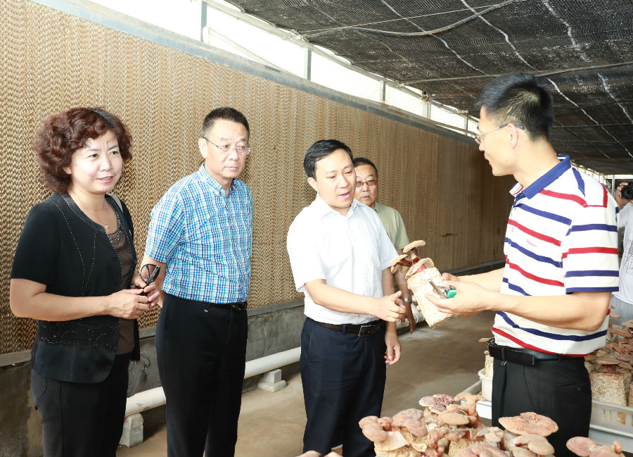 教育部财务司副司长刘玉光一行来我校调研