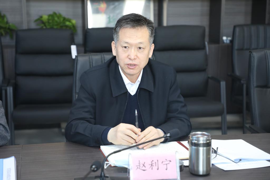 学习宣传贯彻全国两会精神党委书记赵利宁参加马克思主义学院思政课
