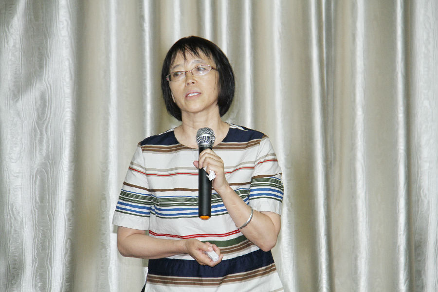 教学比赛"等项目总体建设情况作了汇报,生物与制药技术系副主任冷晓红