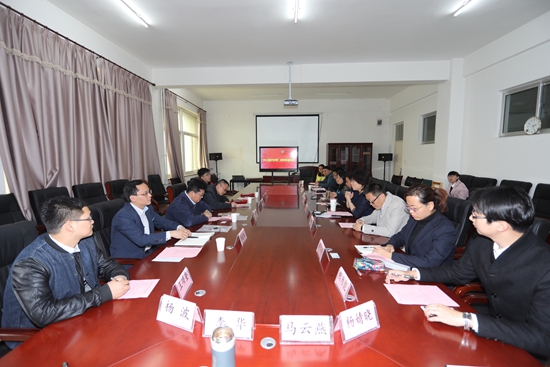 与商学院座谈交流.jpg